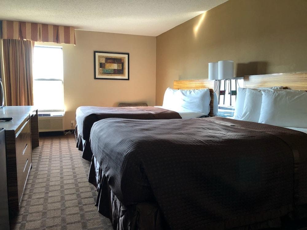 Hotel Baymont By Wyndham Creedmoor Extérieur photo
